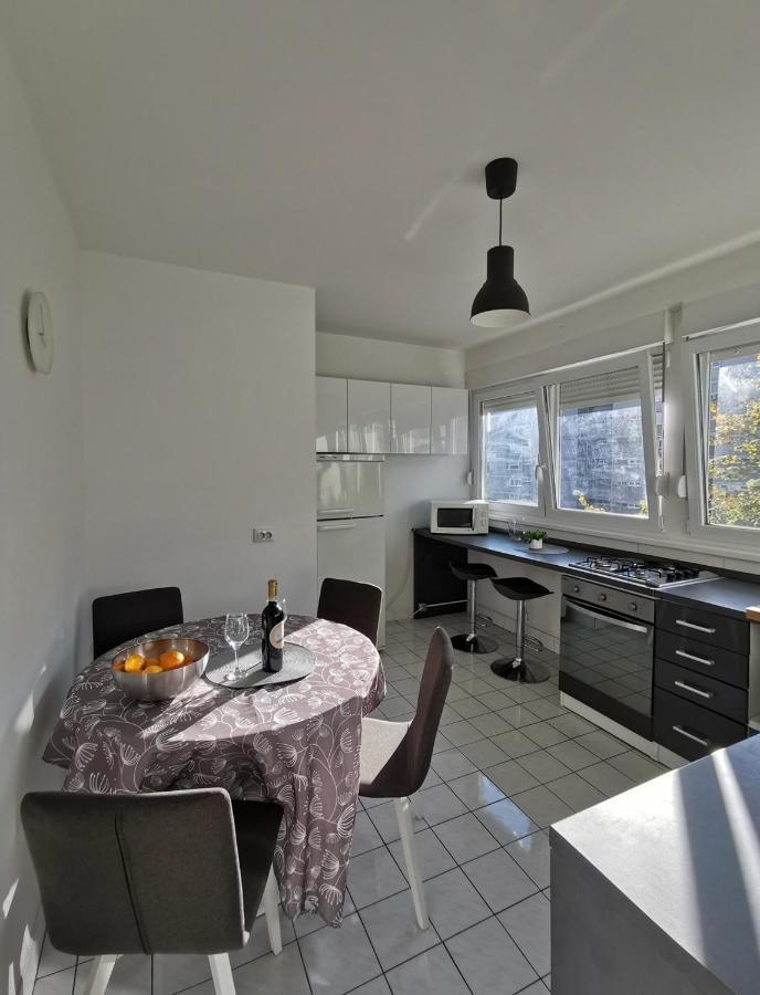 Relax Central Apartment 자그레브 외부 사진