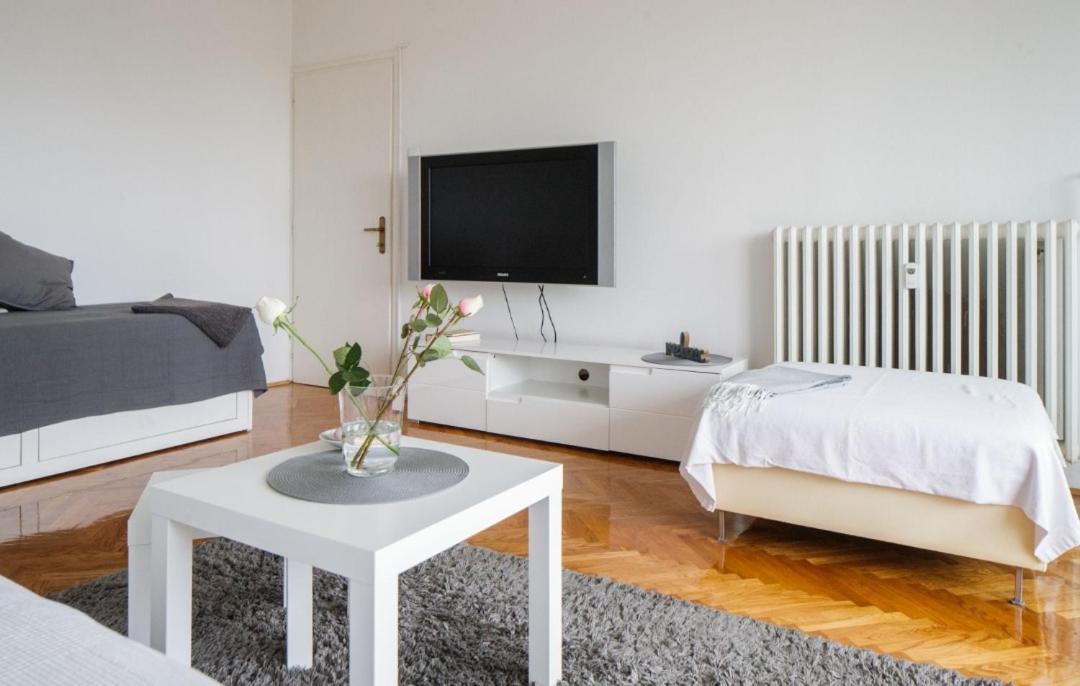 Relax Central Apartment 자그레브 외부 사진